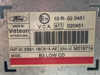 bontott FORD FIESTA V Rádió / CD