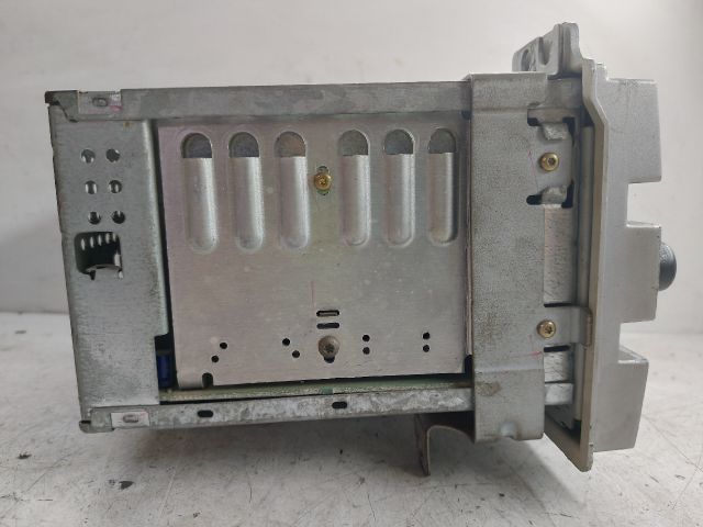 bontott FORD FIESTA V Rádió / CD