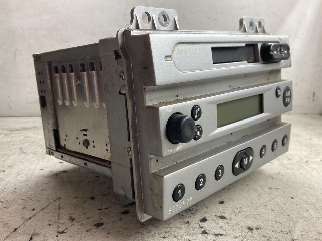 bontott FORD FIESTA V Rádió / CD