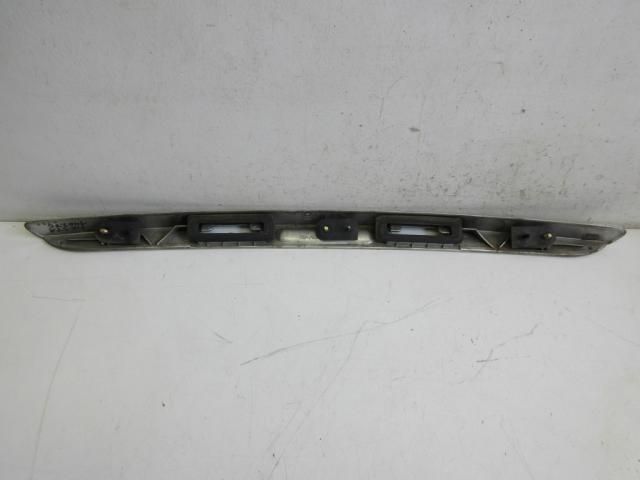 bontott FORD FIESTA V Rendszámtábla Világítás Keret