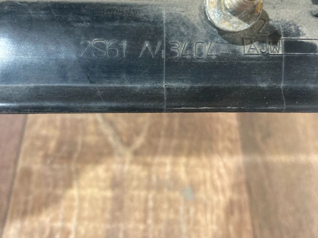 bontott FORD FIESTA V Rendszámtábla Világítás Keret