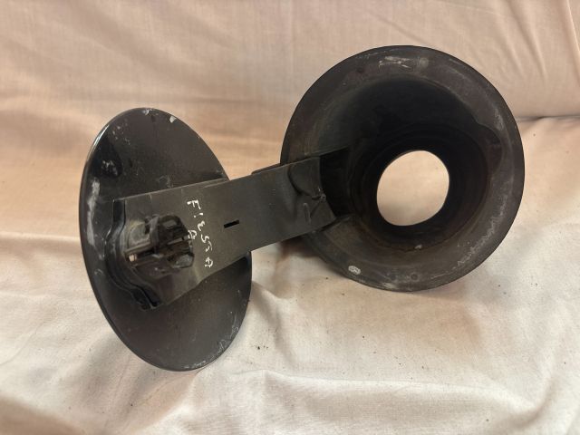 bontott FORD FIESTA V Tankajtó