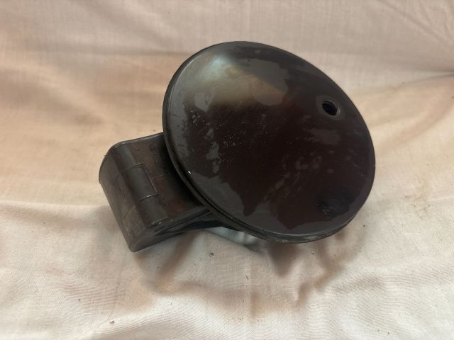 bontott FORD FIESTA V Tankajtó