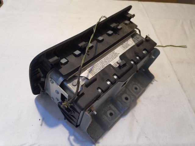 bontott FORD FIESTA V Utasoldali Légzsák