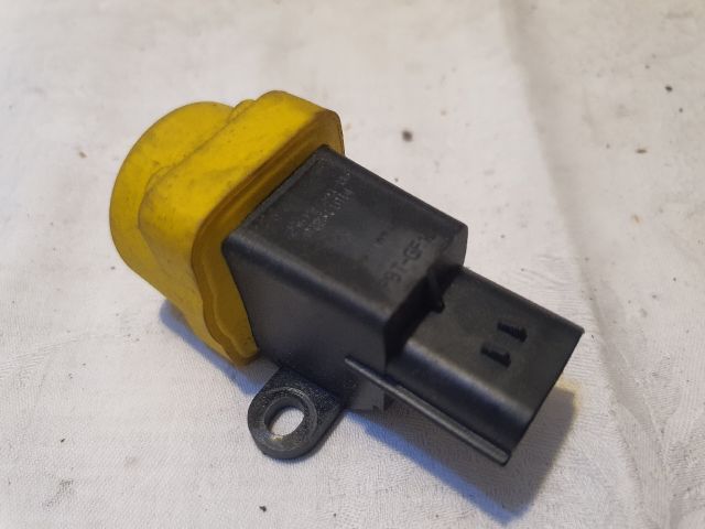 bontott FORD FIESTA V Üzemanyag Elzáró Szelep