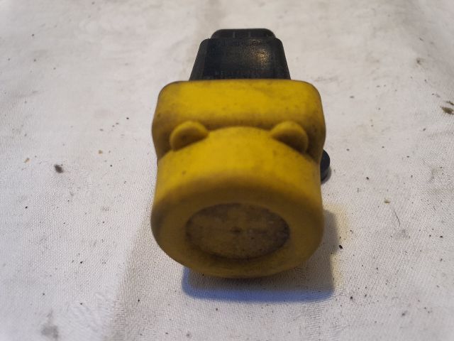 bontott FORD FIESTA V Üzemanyag Elzáró Szelep