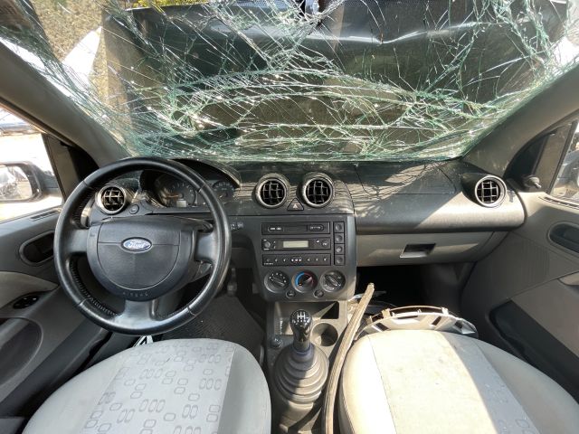 bontott FORD FIESTA V Váltószoknya