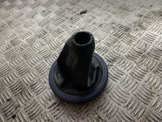 bontott FORD FIESTA V Váltószoknya