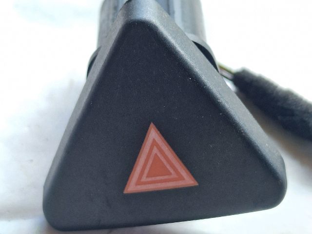 bontott FORD FIESTA V Vészvillogó Kapcsoló