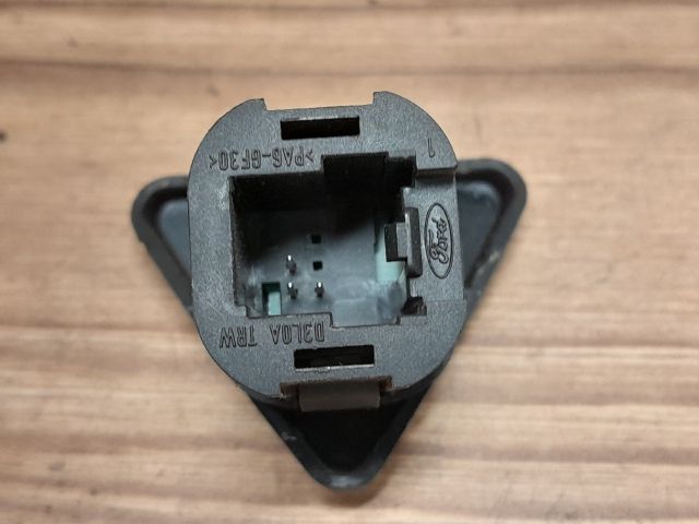 bontott FORD FIESTA V Vészvillogó Kapcsoló