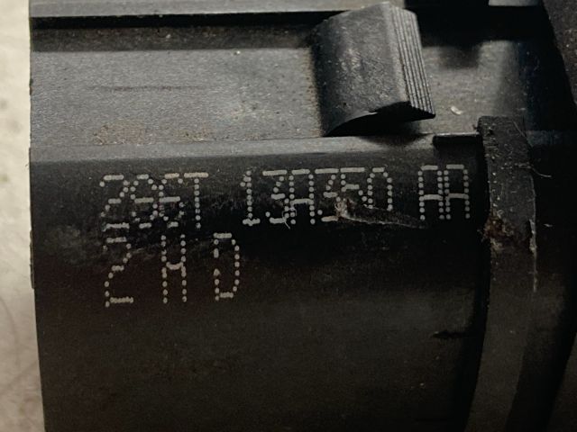 bontott FORD FIESTA V Vészvillogó Kapcsoló