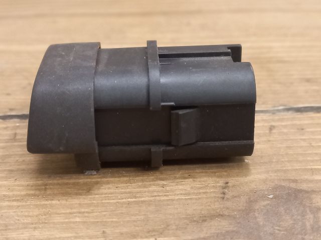 bontott FORD FIESTA V Vészvillogó Kapcsoló