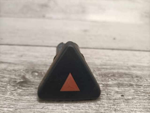 bontott FORD FIESTA V Vészvillogó Kapcsoló