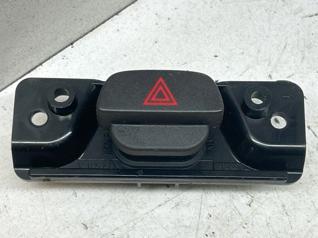 bontott FORD FIESTA V Vészvillogó Kapcsoló