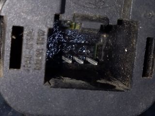 bontott FORD FIESTA V Vészvillogó Kapcsoló