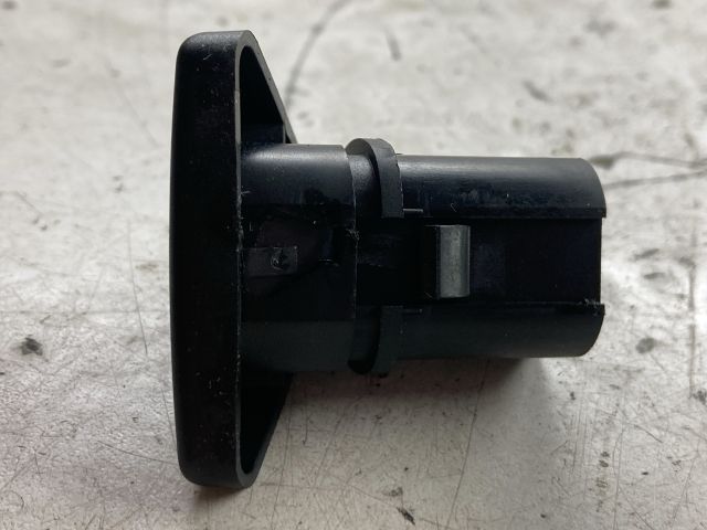 bontott FORD FIESTA V Vészvillogó Kapcsoló