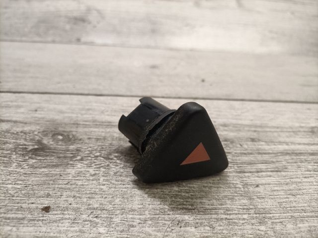 bontott FORD FIESTA V Vészvillogó Kapcsoló