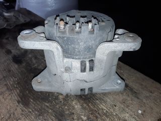 bontott FORD FIESTA VAN Generátor