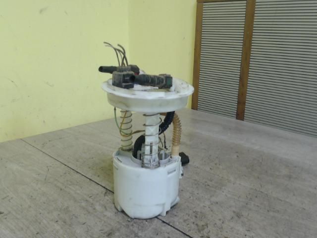 bontott FORD FIESTA VAN Üzemanyag Szivattyú