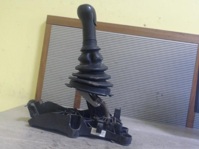 bontott FORD FIESTA VAN Váltó Kulissza