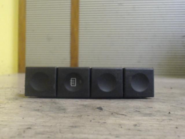 bontott FORD FIESTA VAN Ablakfűtés Kapcsoló