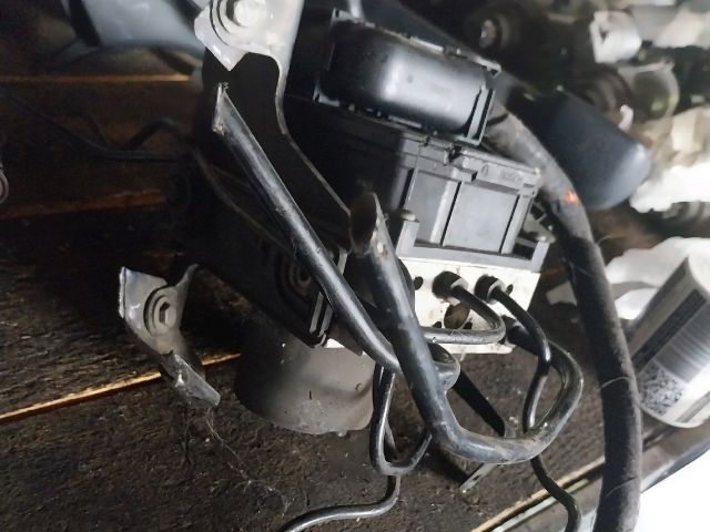 bontott FORD FIESTA VI ABS Kocka