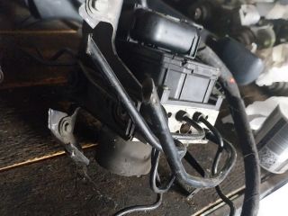 bontott FORD FIESTA VI ABS Kocka