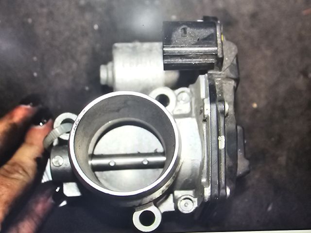 bontott FORD FIESTA VI Fojtószelep (Elektromos)