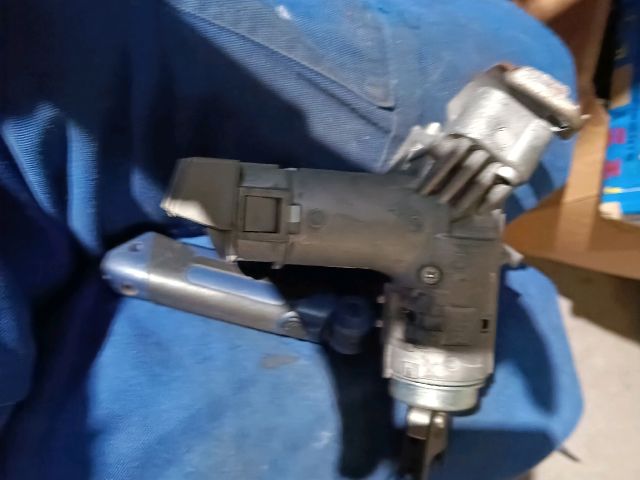 bontott FORD FIESTA VI Gyújtáskapcsoló