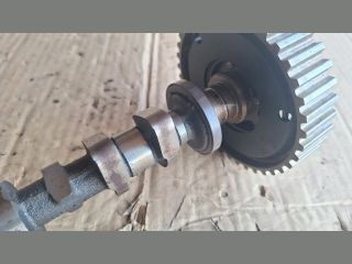 bontott FORD FIESTA VI Kipufogó Vezérműtengely