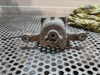 bontott FORD FIESTA VI Bal első Féknyereg Munkahengerrel