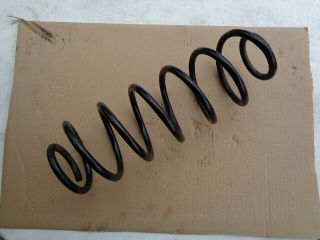 bontott FORD FIESTA VI Első Rugó