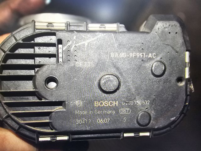 bontott FORD FIESTA VI Fojtószelep (Elektromos)