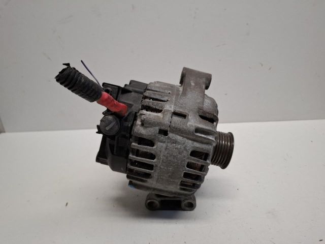 bontott FORD FIESTA VI Generátor