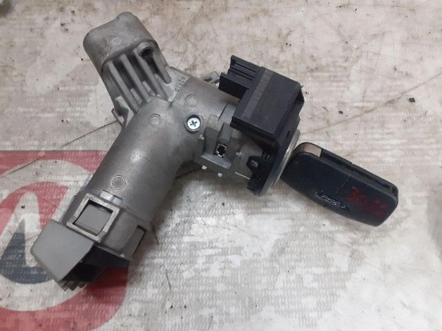 bontott FORD FIESTA VI Gyújtáskapcsoló