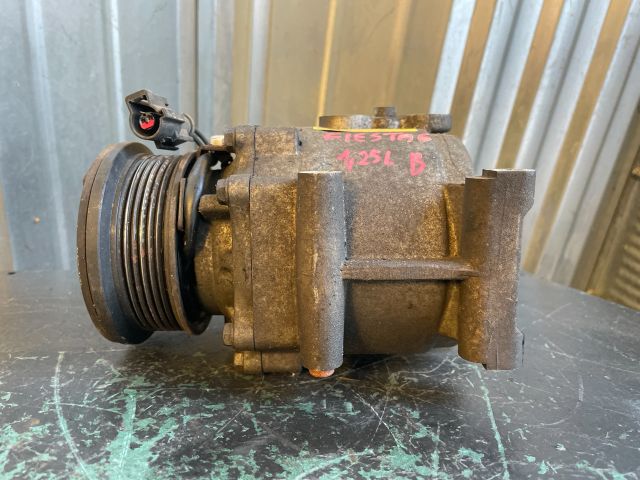 bontott FORD FIESTA VI Klímakompresszor