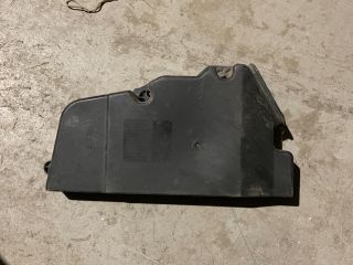 bontott FORD FIESTA VI Motorvezérlő Doboz (Műanyag)