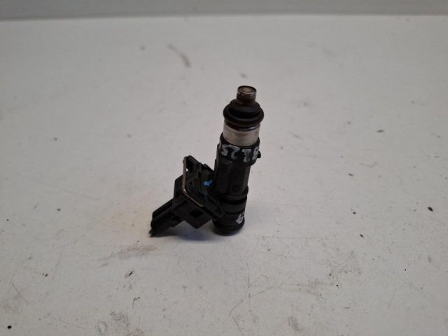 bontott FORD FIESTA VI Porlasztó (1 db)