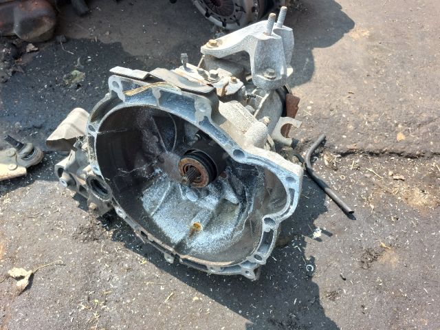 bontott FORD FIESTA VI Váltó (Mechanikus)