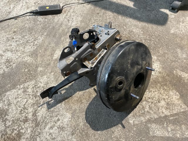 bontott FORD FIESTA VI Fékrásegítő