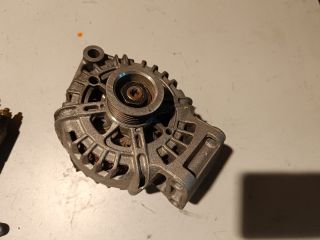 bontott FORD FIESTA VI Generátor