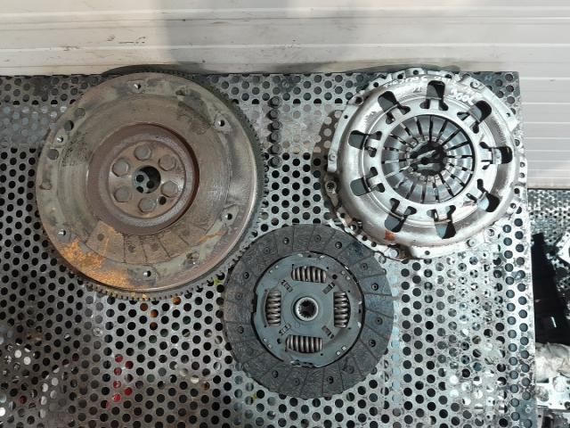 bontott FORD FIESTA VI Kuplung Szett (Szerkezet, Tárcsa)