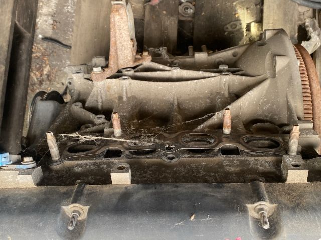 bontott FORD FIESTA VI Motor (Fűzött blokk hengerfejjel)