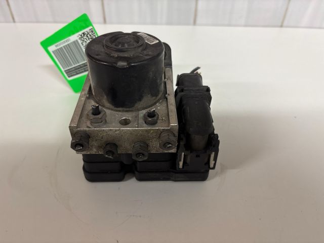 bontott FORD FIESTA VI ABS Kocka