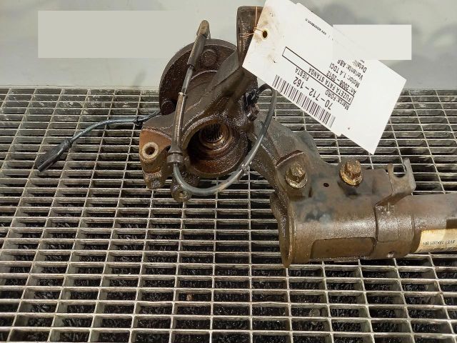 bontott FORD FIESTA VI Bal első Csonkállvány