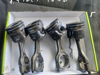 bontott FORD FIESTA VI Dugattyú és Hajtókar