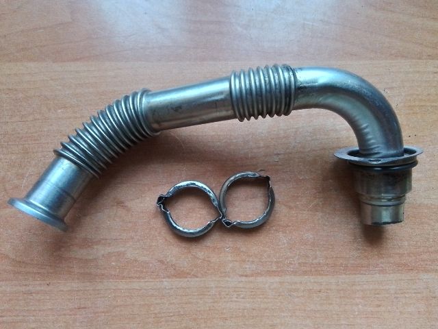 bontott FORD FIESTA VI EGR Hűtő Cső