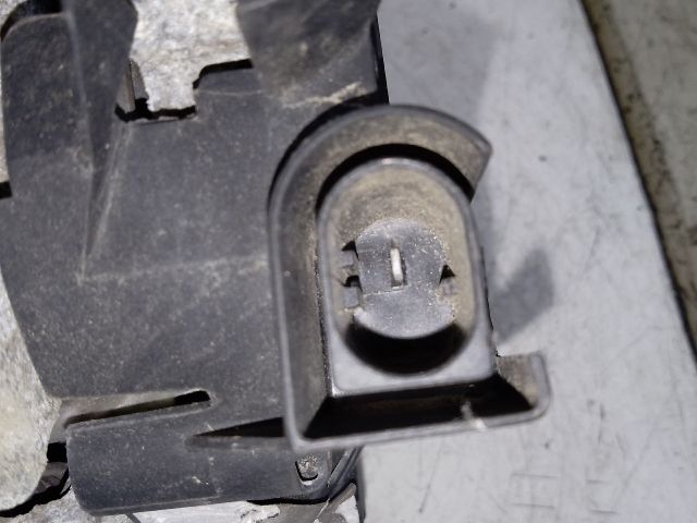 bontott FORD FIESTA VI Generátor