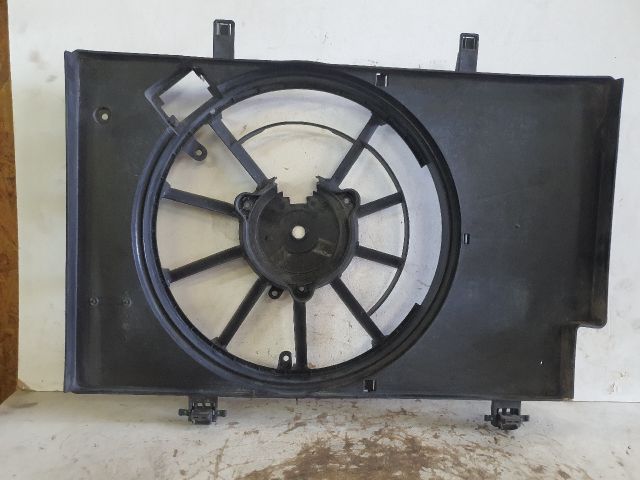 bontott FORD FIESTA VI Hűtőventilátor Keret