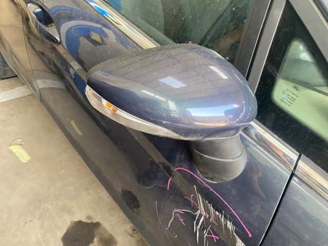 bontott FORD FIESTA VI Jobb első Csonkállvány Kerékaggyal